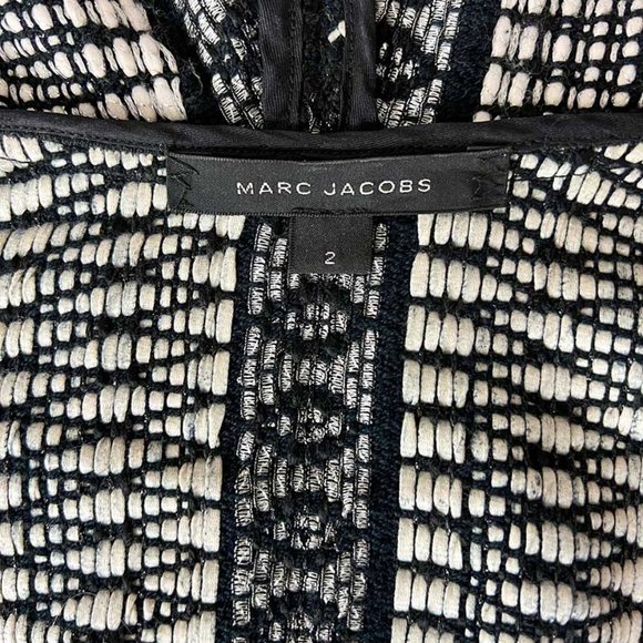 Marc Jacobs Black and White Knit Open-Front Cape - Picture 6 of 6